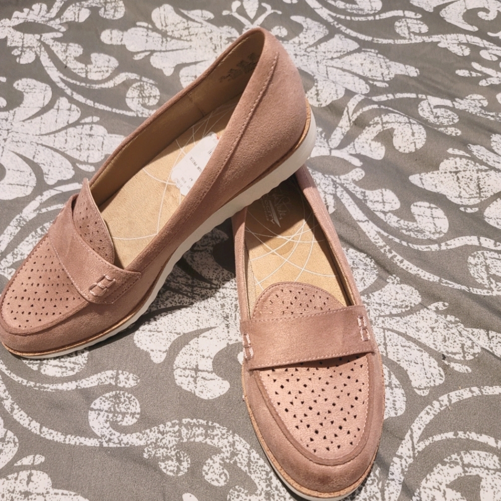 Women's Slip on Loafers Soft Pink Color NWT